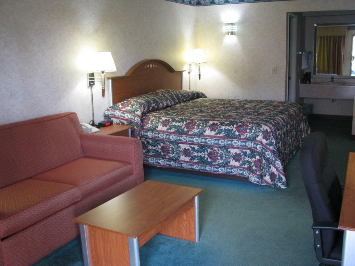 Royal Inn Motel Хилиърд Екстериор снимка